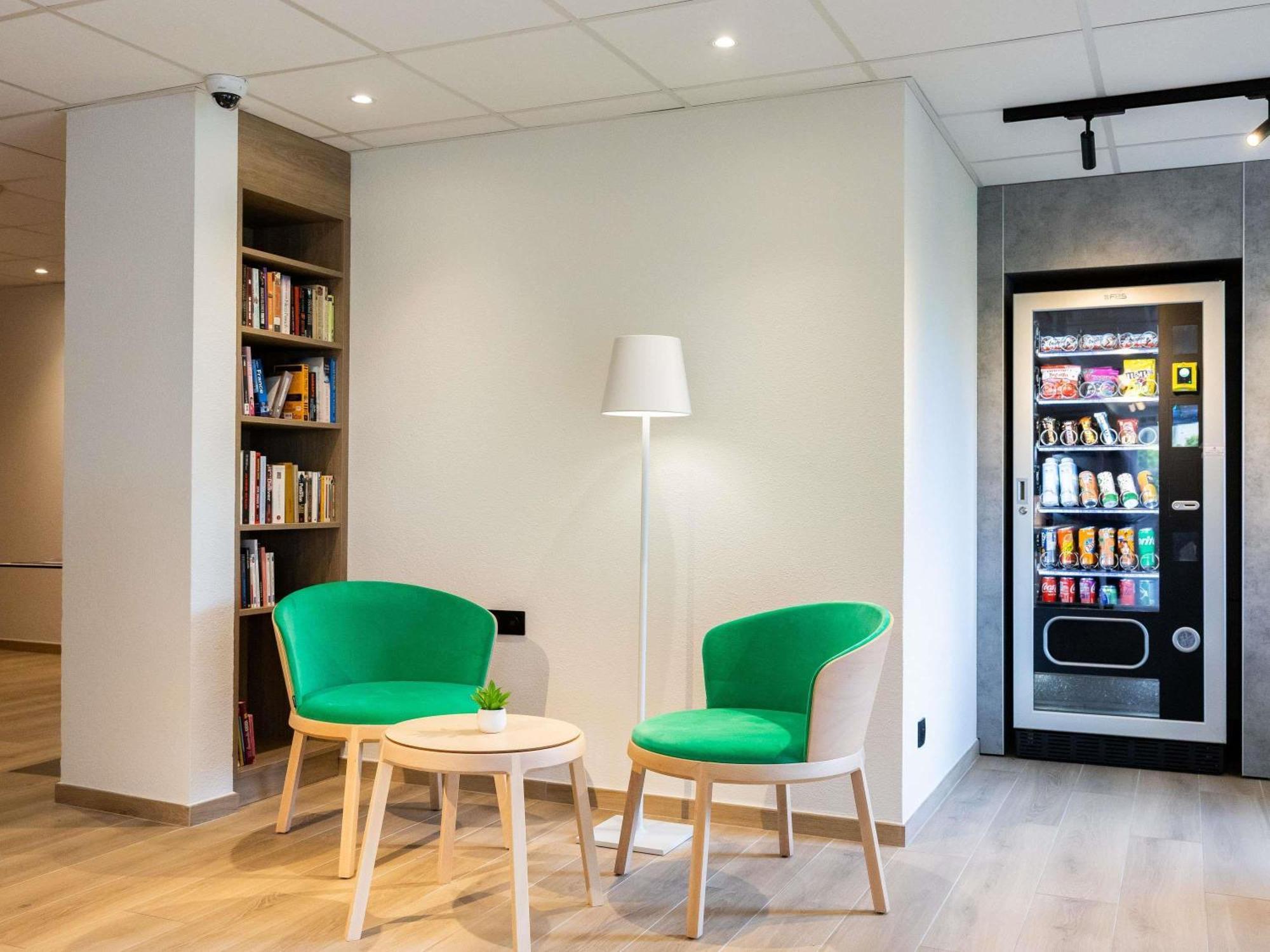 Ibis Budget Carcassonne Aeroport - A61 Экстерьер фото